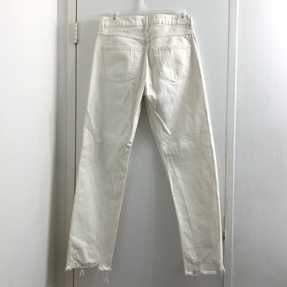 H &M High Waisted Straight Jeans - Picture 2 of 4